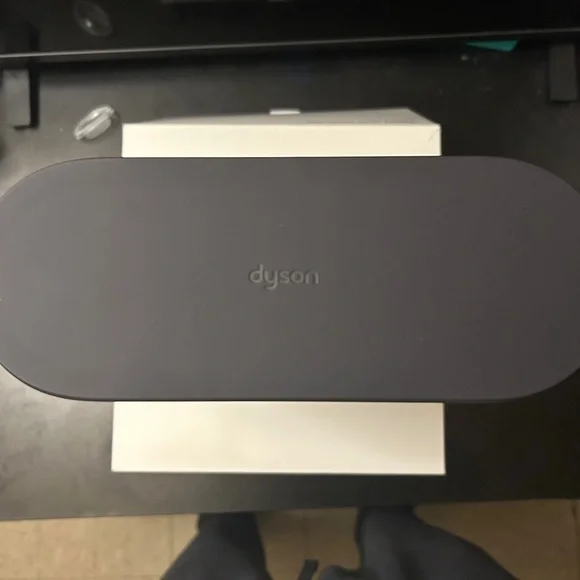 Dyson Stylish Blue and Silver Over-Ear Headphones - Picture 8 of 9